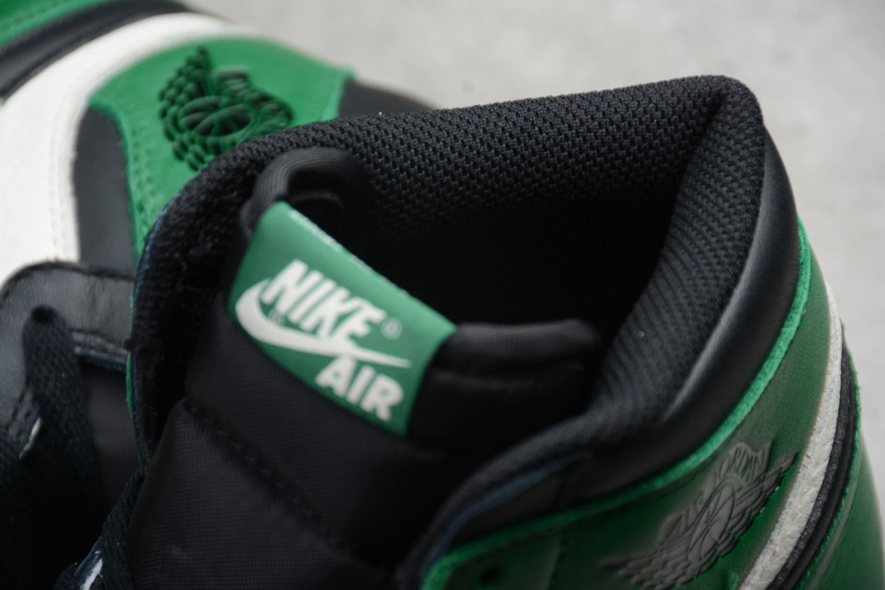 AJ1 Retro High Pine Green