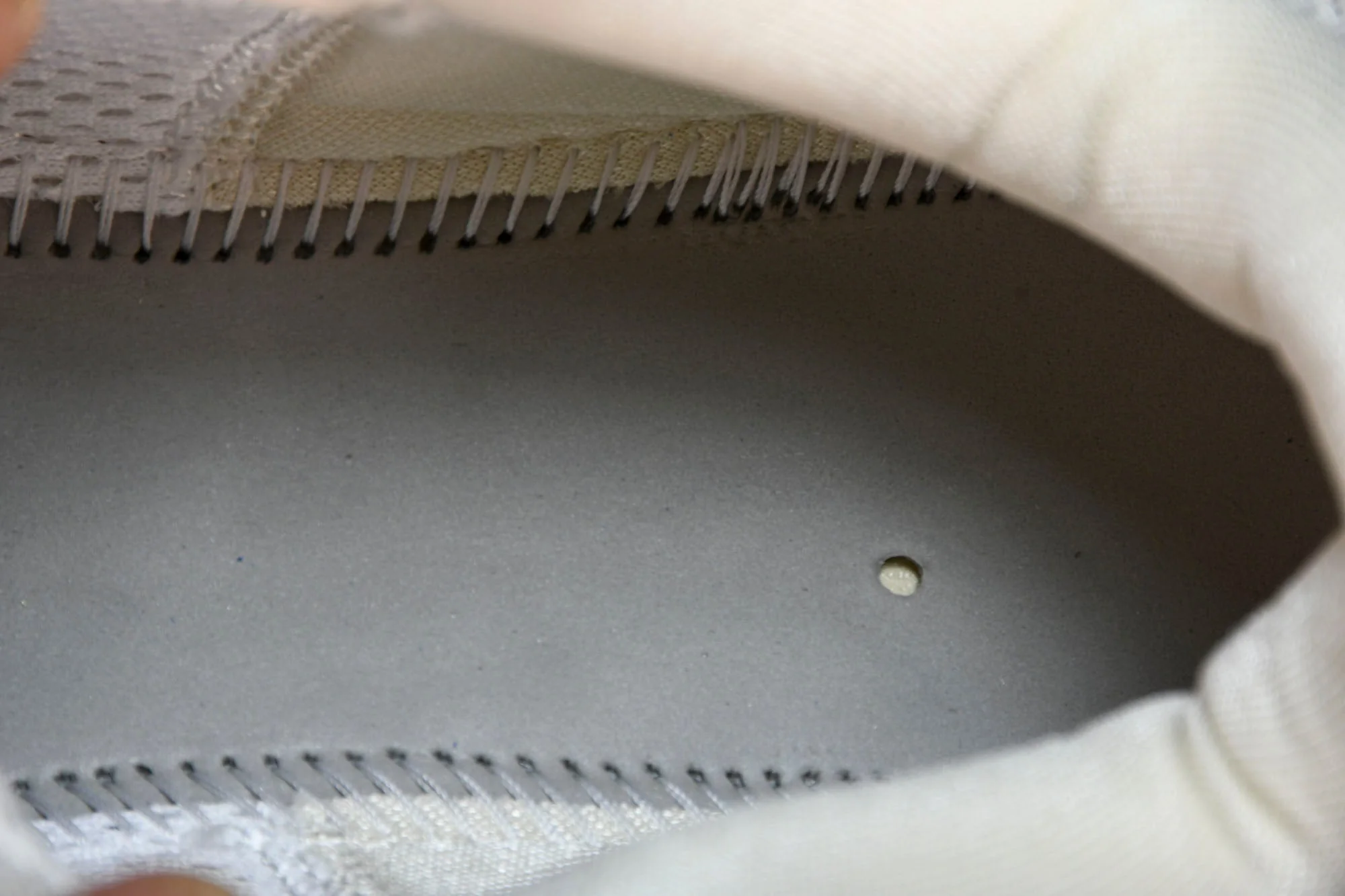 Kobe 5 Protro x Off-White 'White' (Unreleased PE)