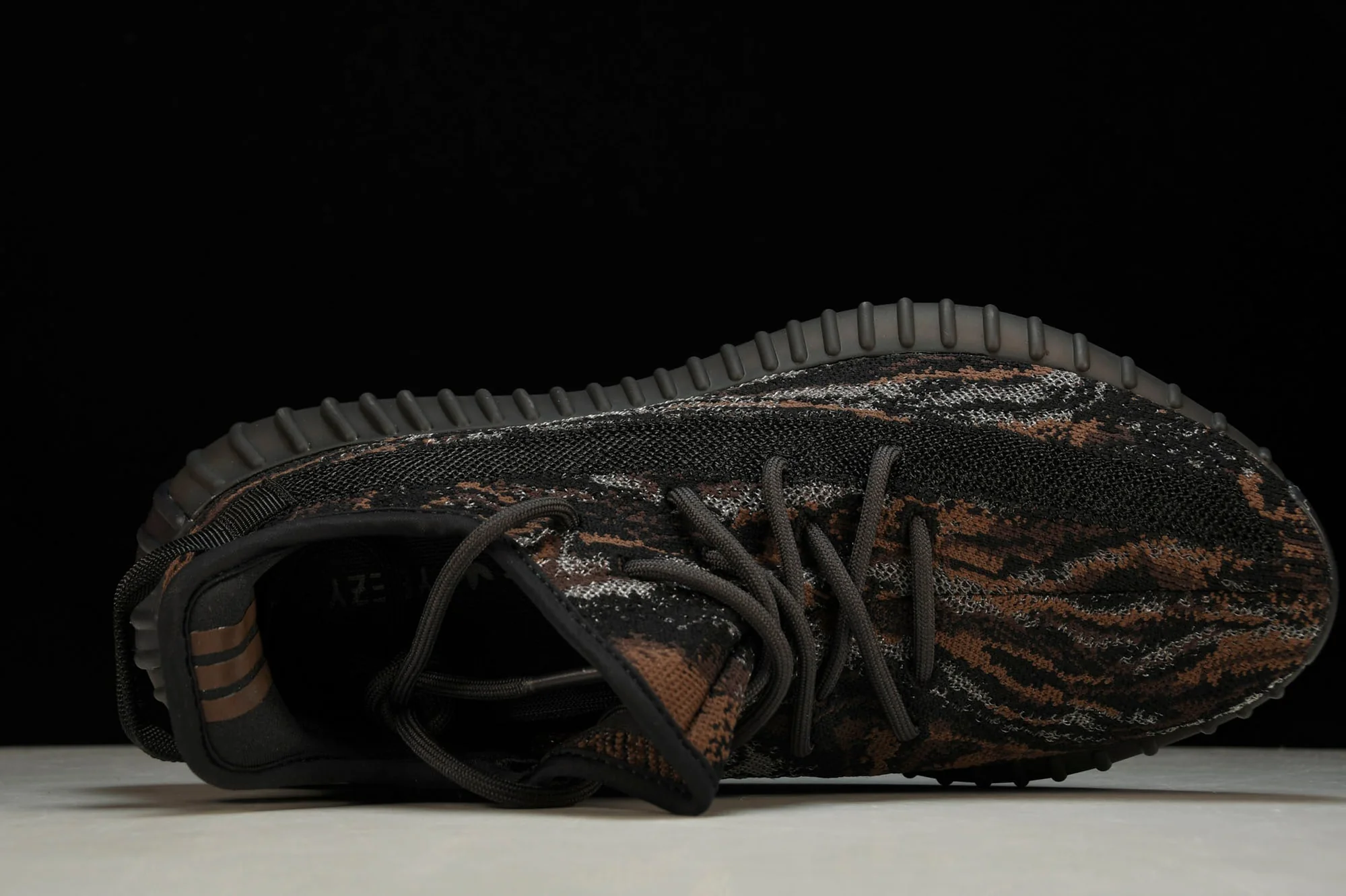 Yzy Boost 350 V2 'MX Rock'