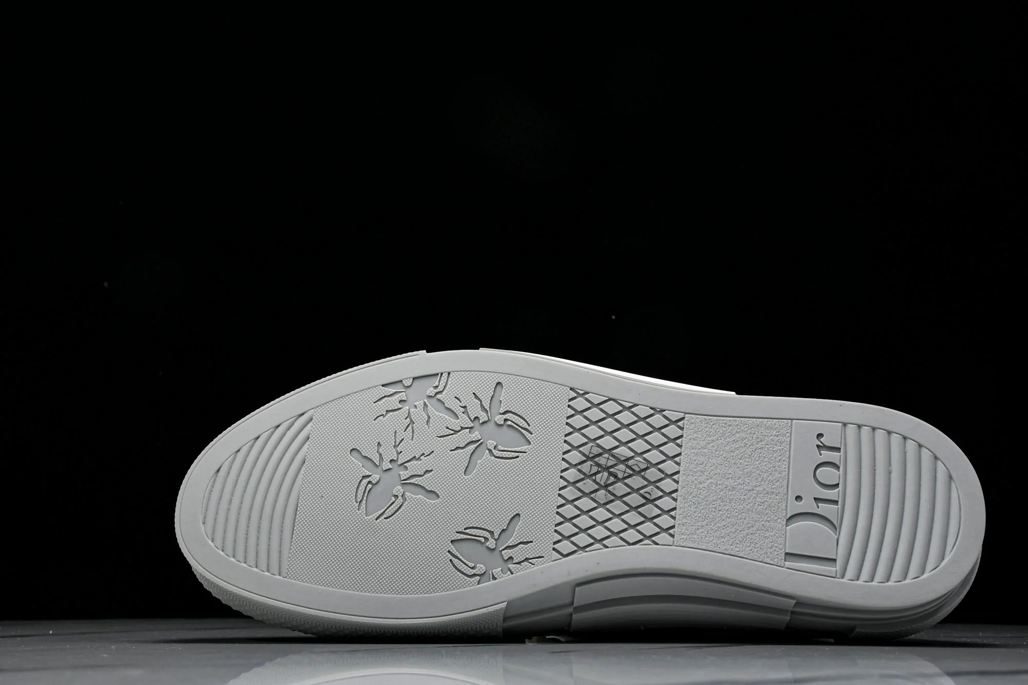 D1or B23 Low 'Oblique Silver'