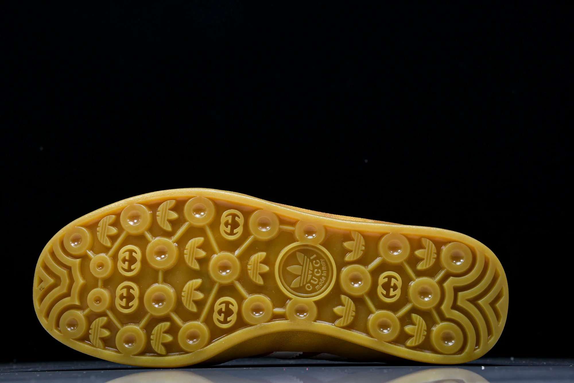 Guссi x Gazelle 'Red Velvet'