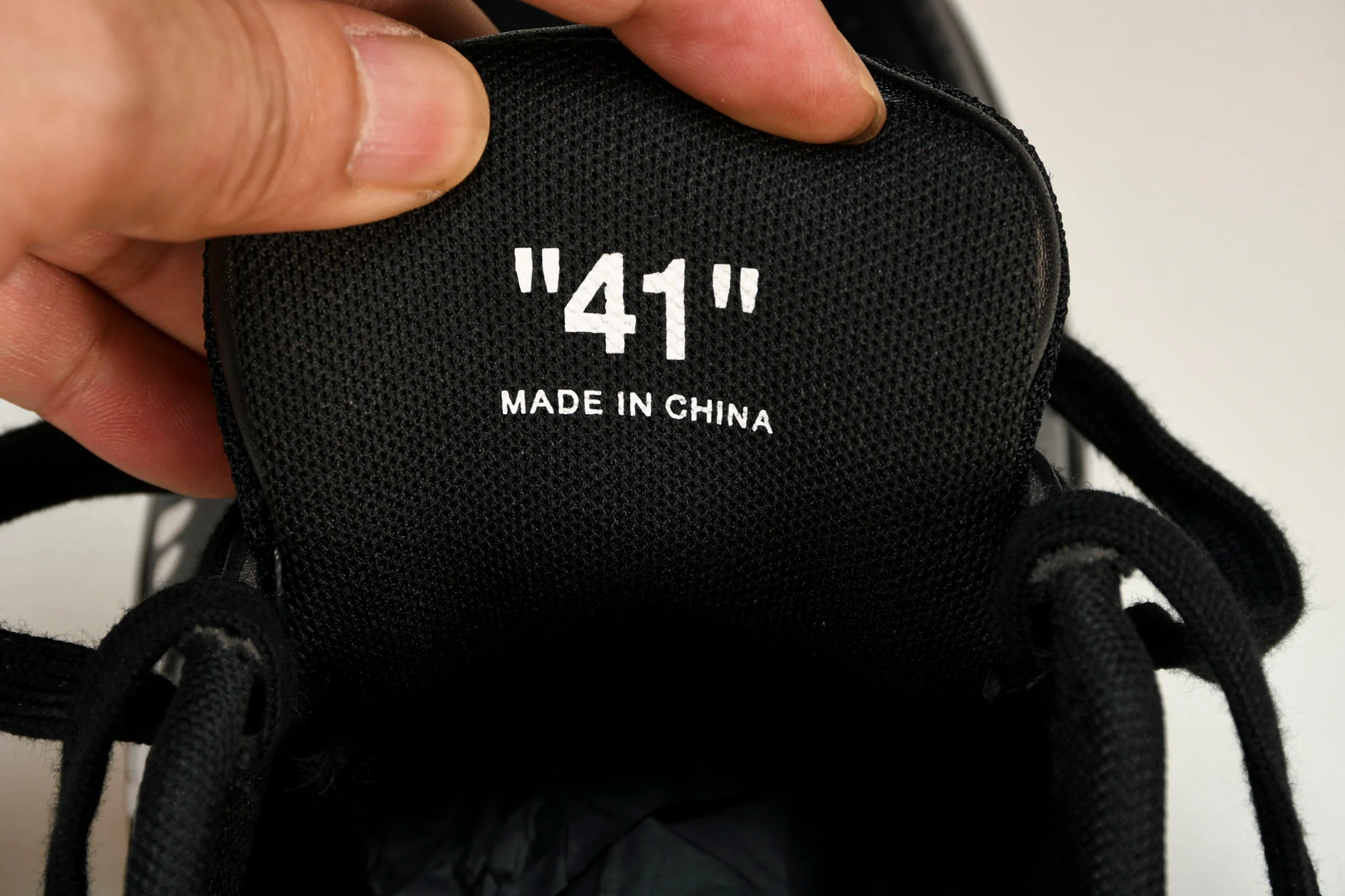 Off-White Out Of Office OOO Low Top 