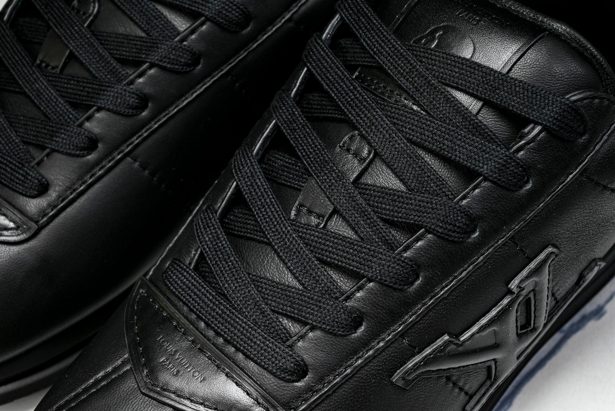 Louis Vuittоп Buttersoft 'Black'