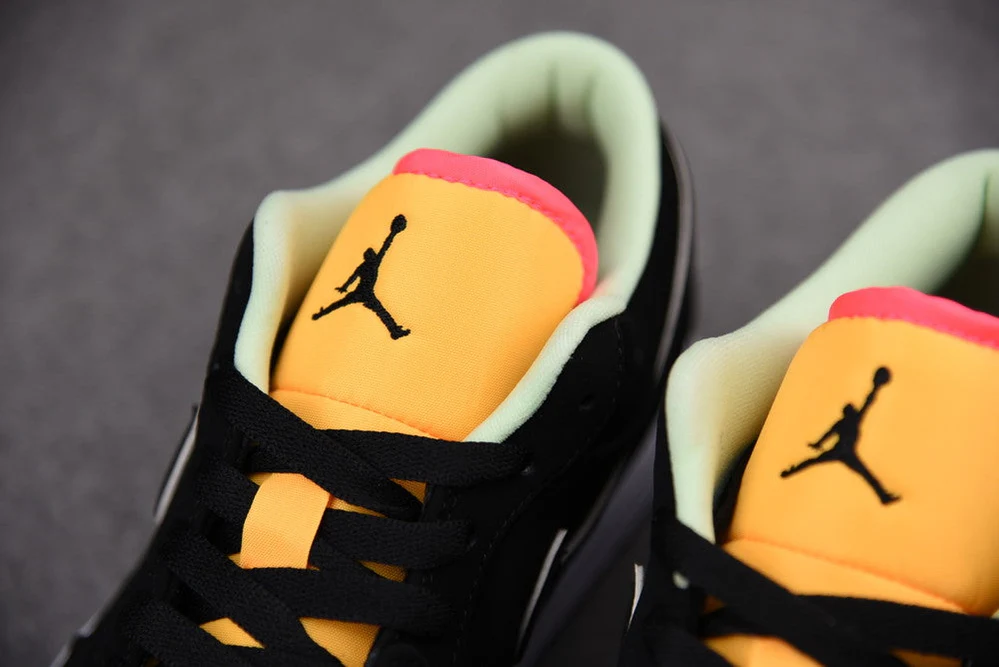 AJ1 Low SE 'Aurora Green'