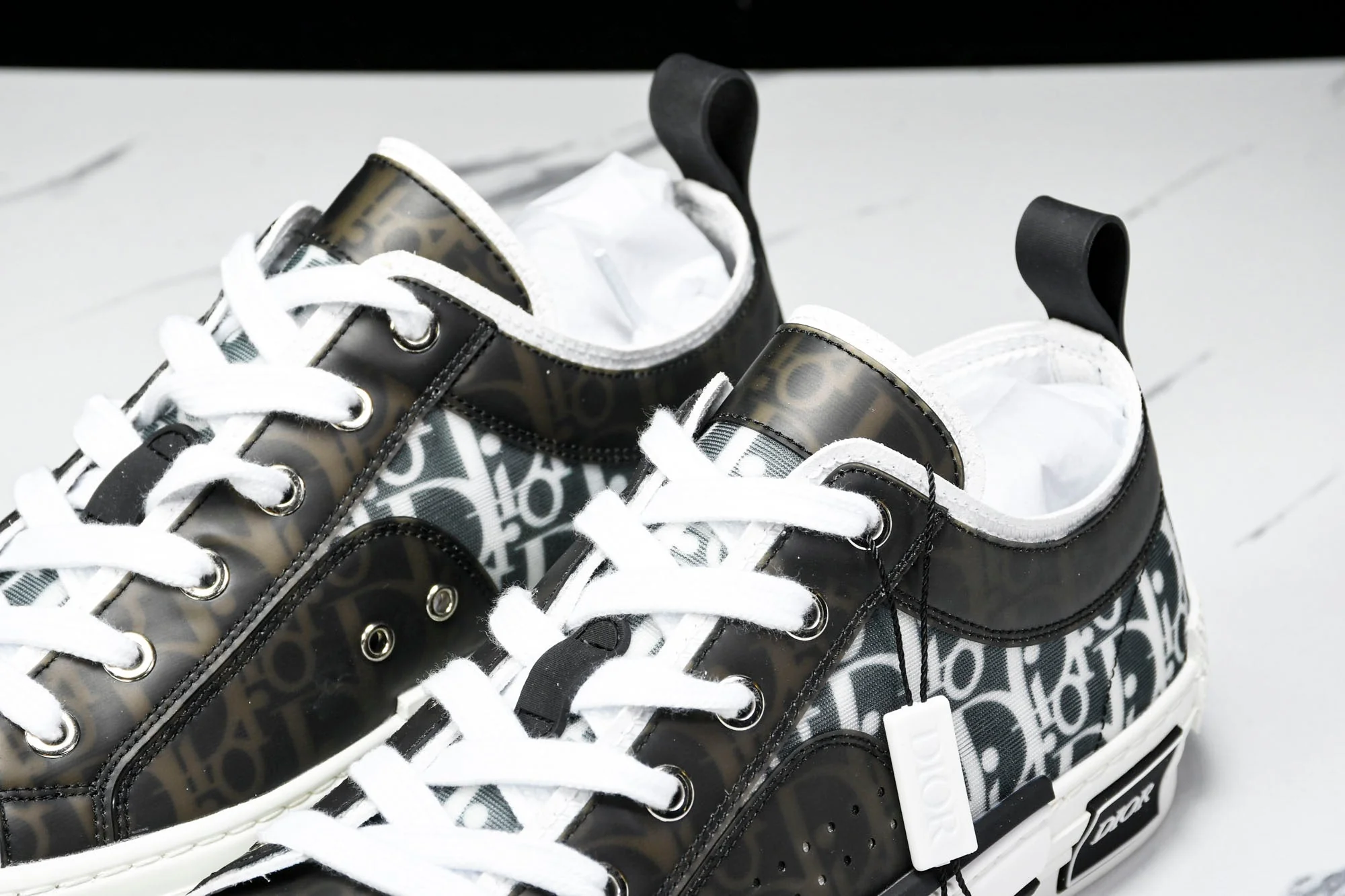 D1or B23 Low 'Oblique Black White'