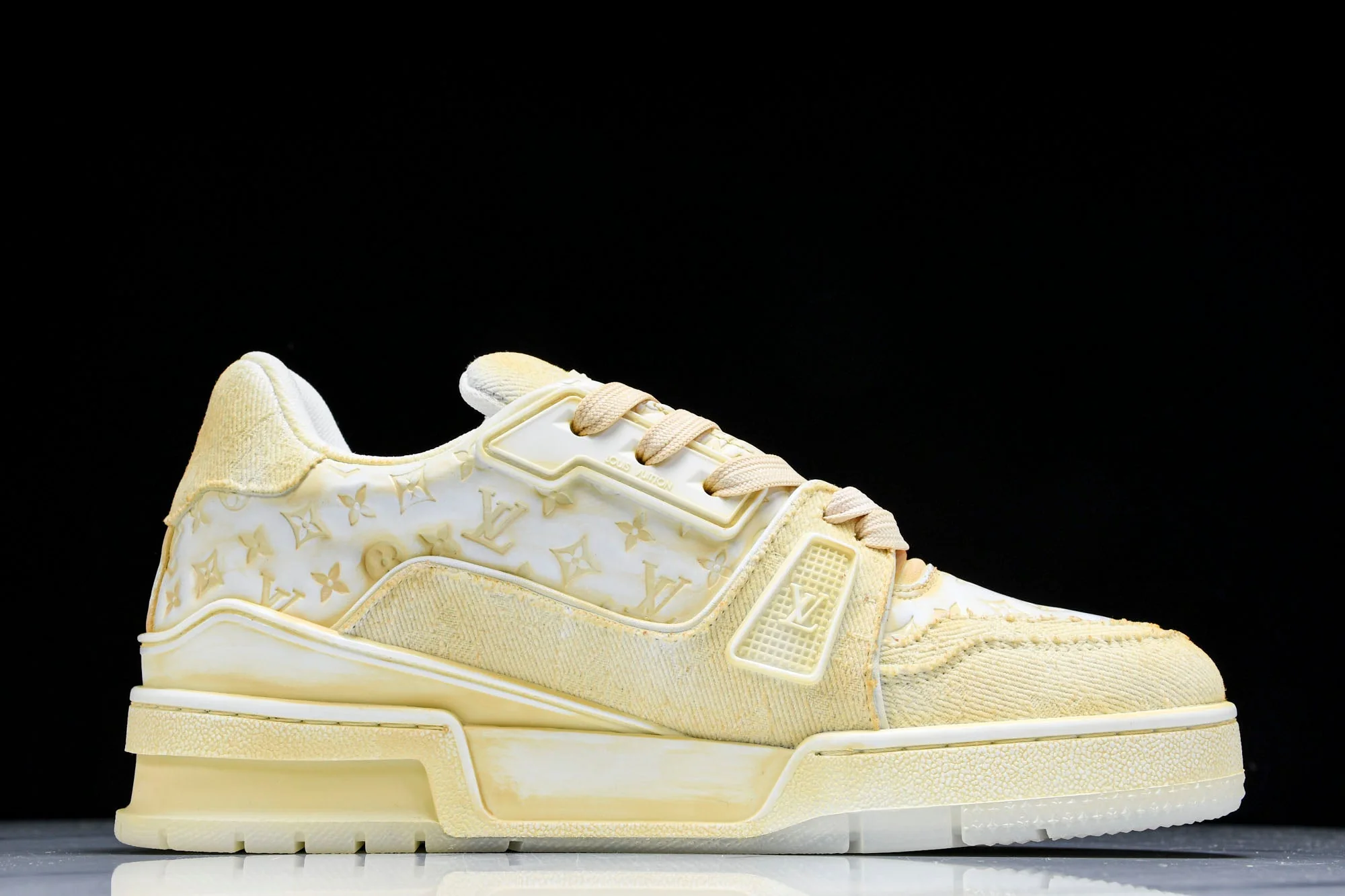 Louis Vuittоп Trainer Low 'Yellow Distressed'