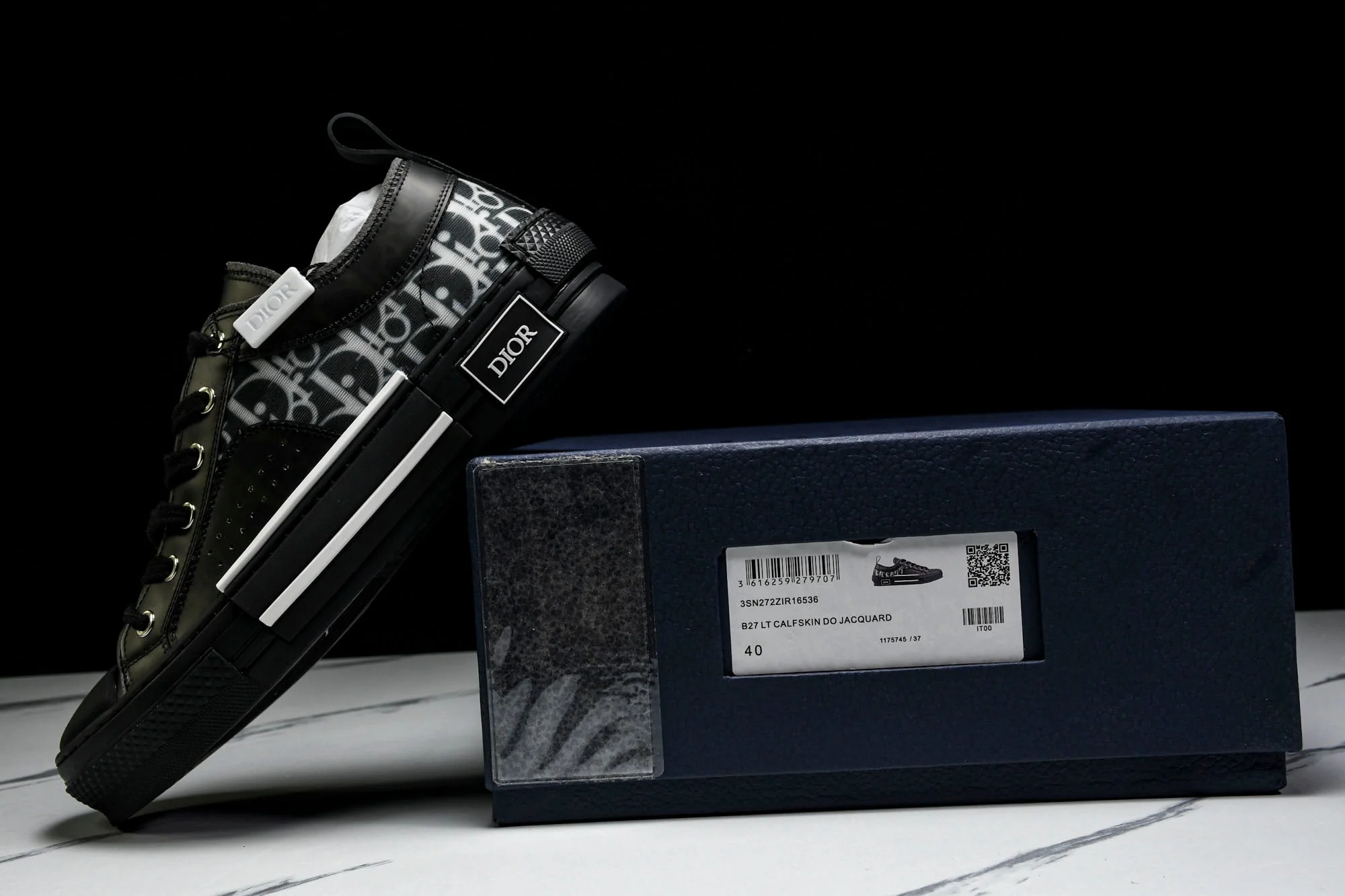 D1or B23 Low 'Oblique Black'