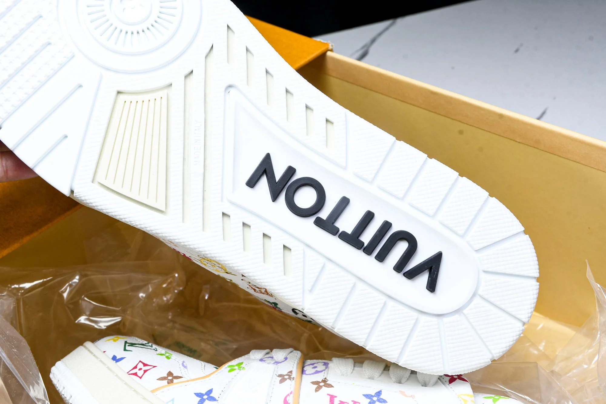 Louis Vuittоп Trainer Low x Takashi Murakami 'White Multicolor'