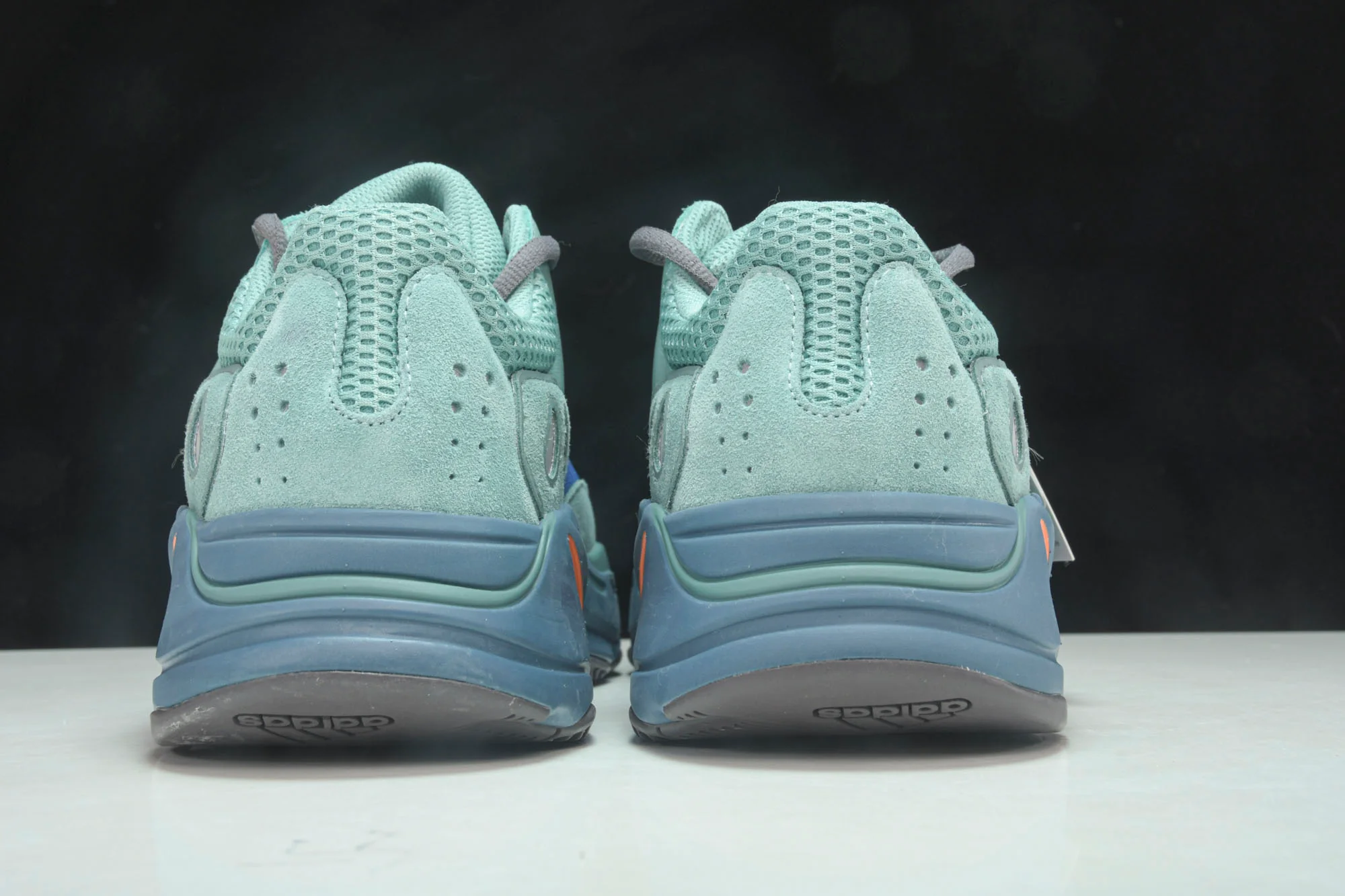 Yzy Boost 700 Faded Azure