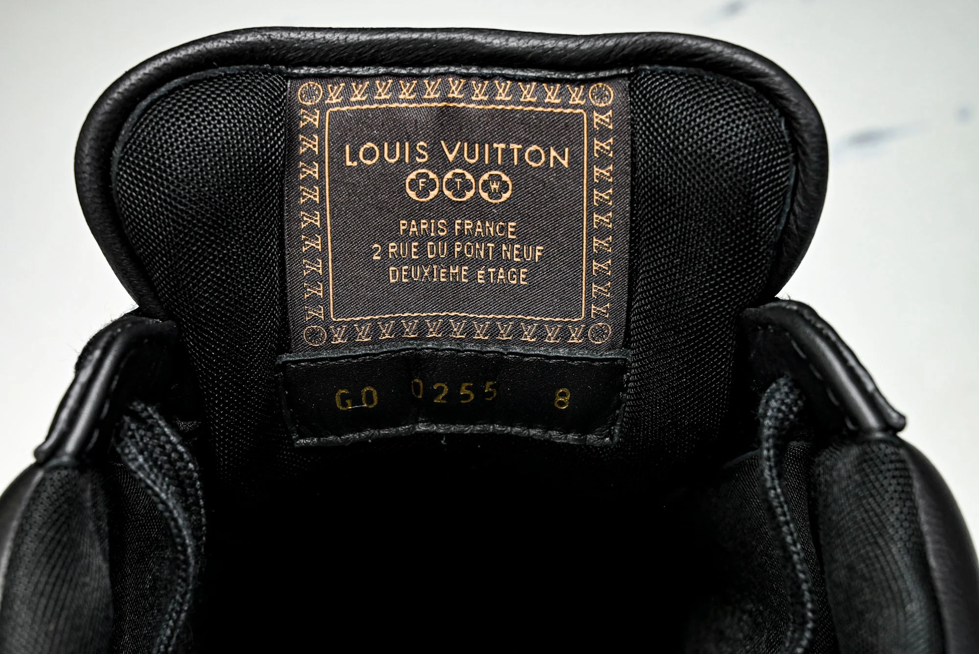 Louis Vuittоп Buttersoft 'Black'