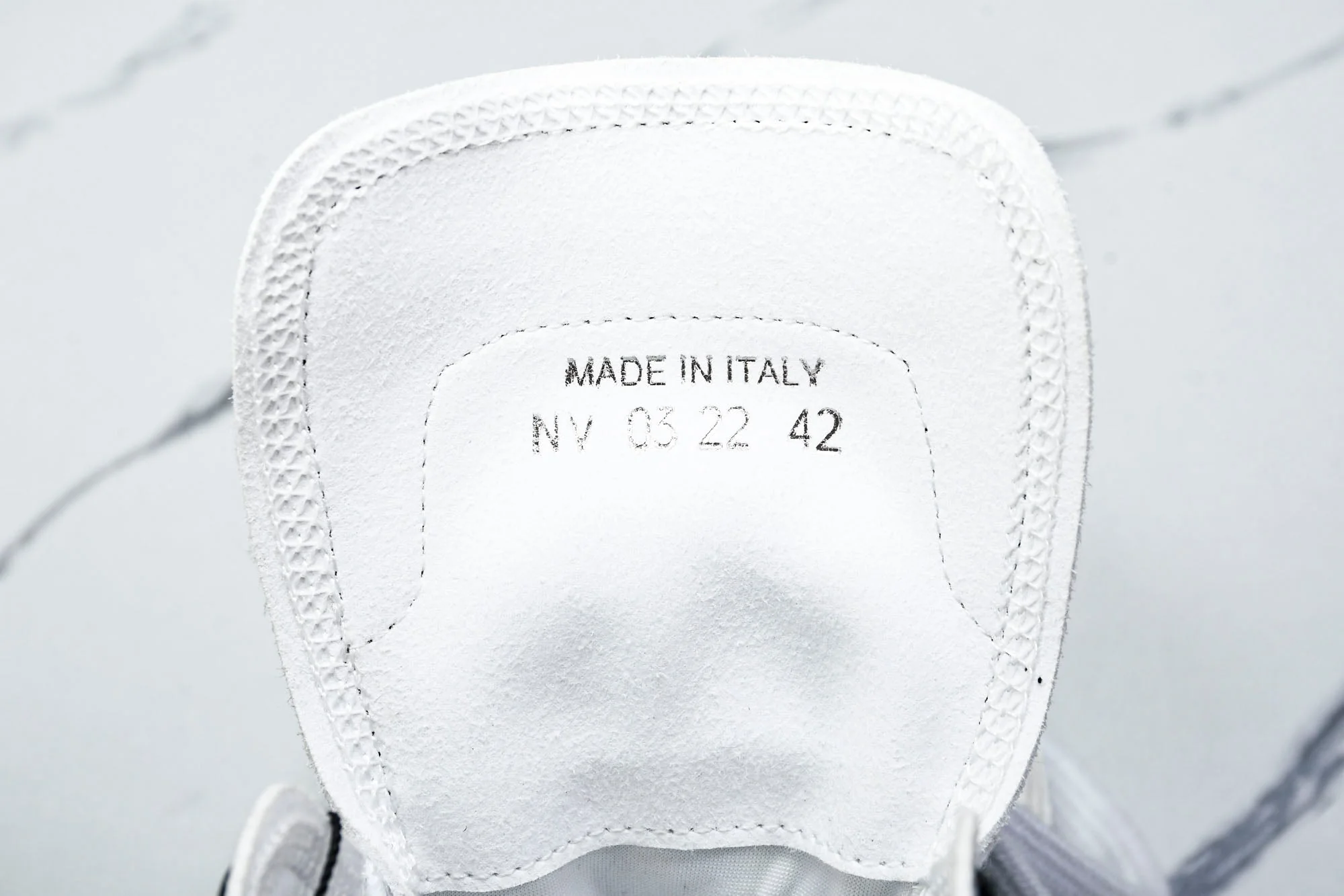 D1or B23 High 'Oblique Black White'