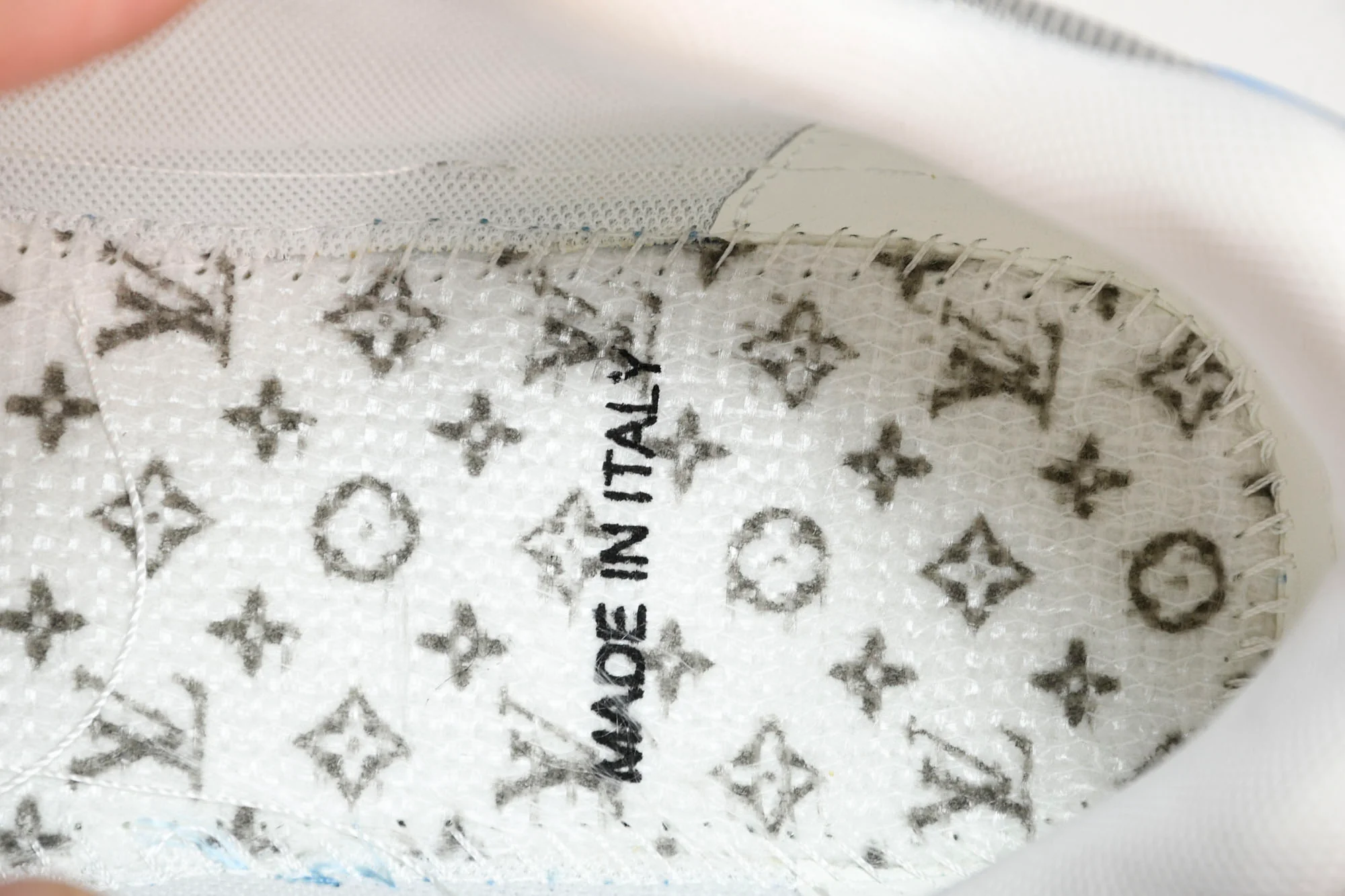 Louis Vuittоп Trainer Low 'White Sky Blue'