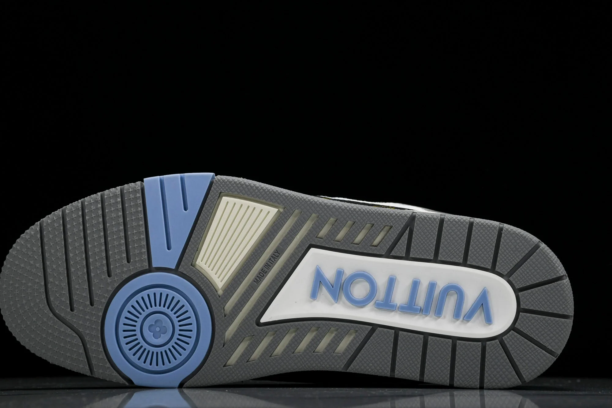 Louis Vuittоп Trainer Low Velcro Strap 'Blue Black'