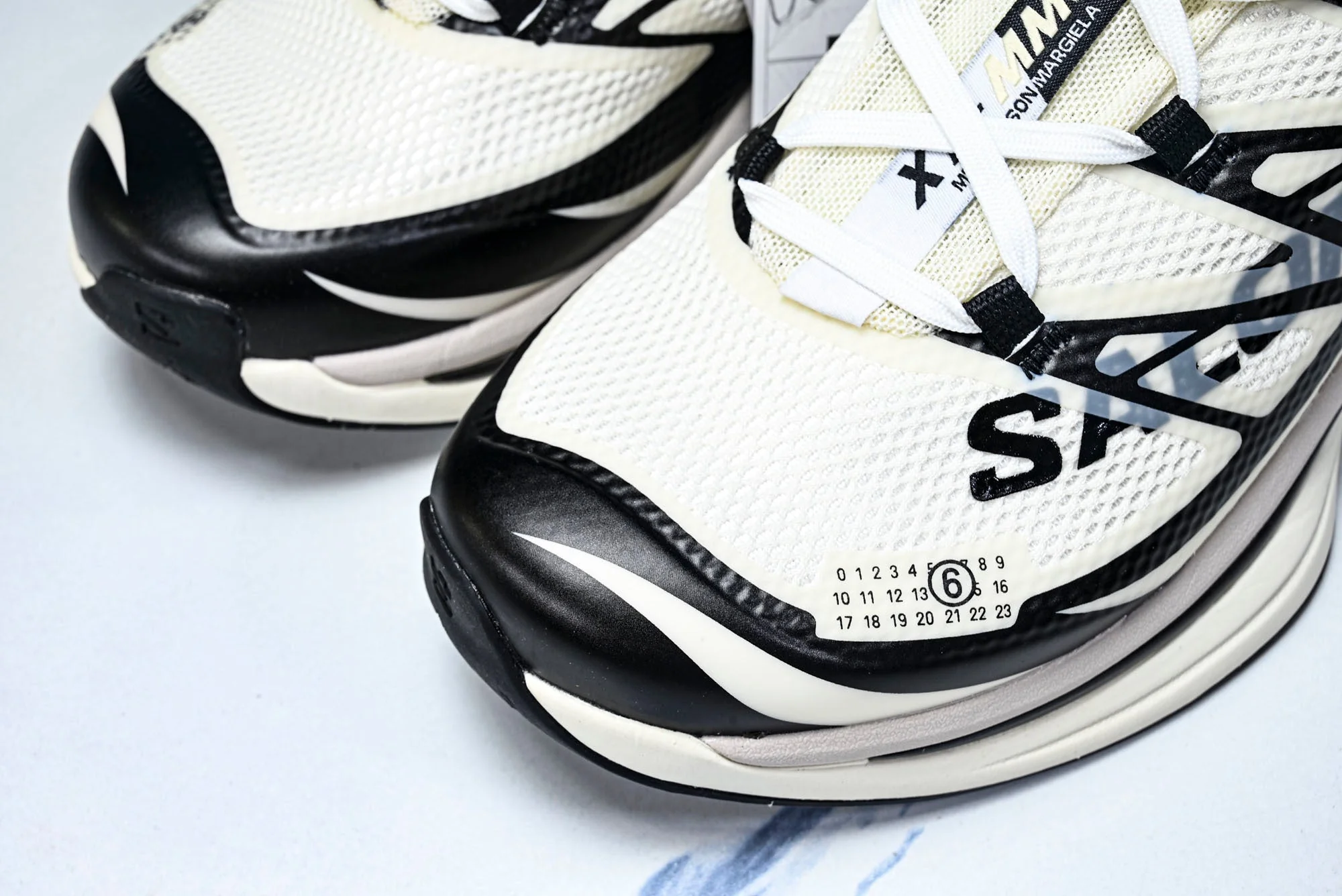 Salomon x Maison Margiela XT-MM6 'Vanilla Ice'