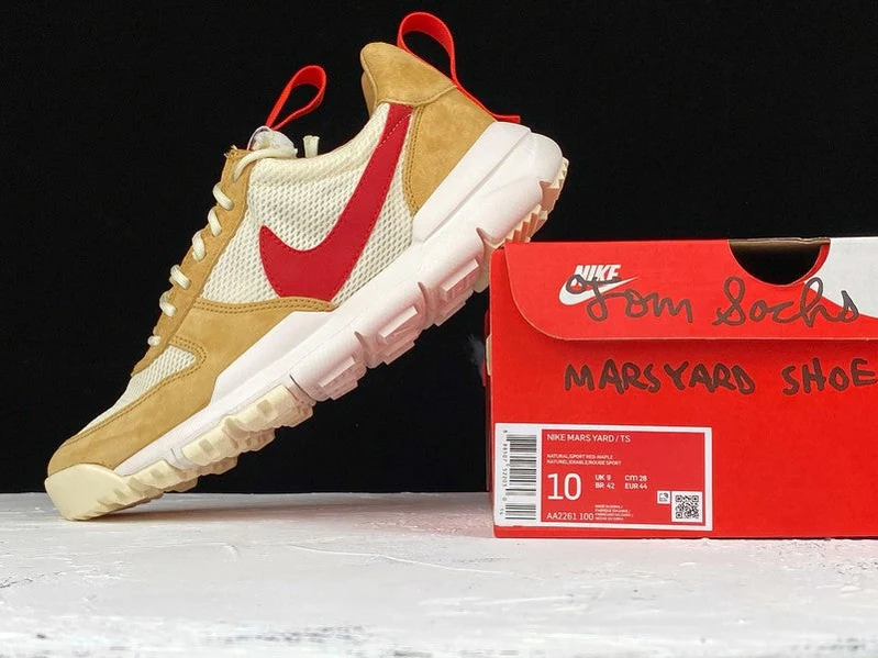 Tom Sachs x NkCrft 'Mars Yard' 2.0