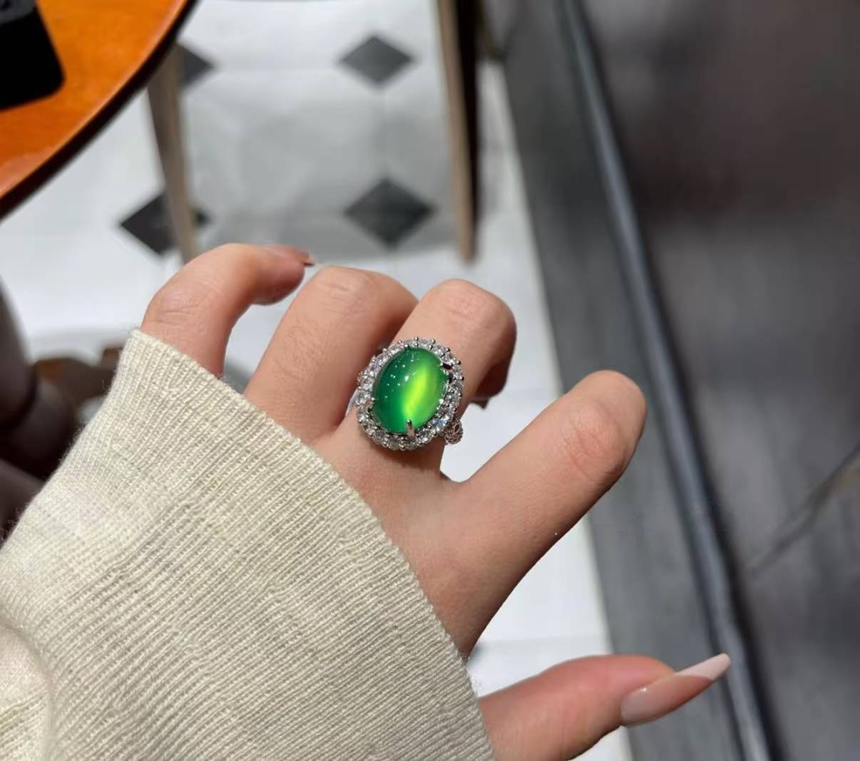 Gemstone ring