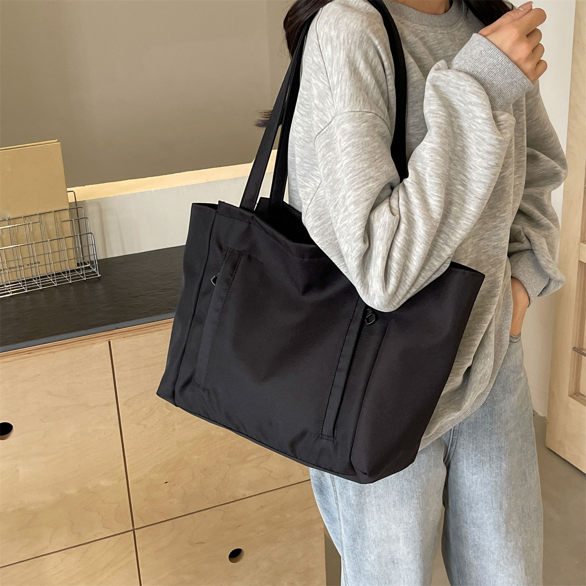 Nylon Tote Bag 2025 Spring Summer New Large Capacity Women's Bag Canvas Handbag Shoulder Bag Multi-Pocket Oxford Cloth Large Bag