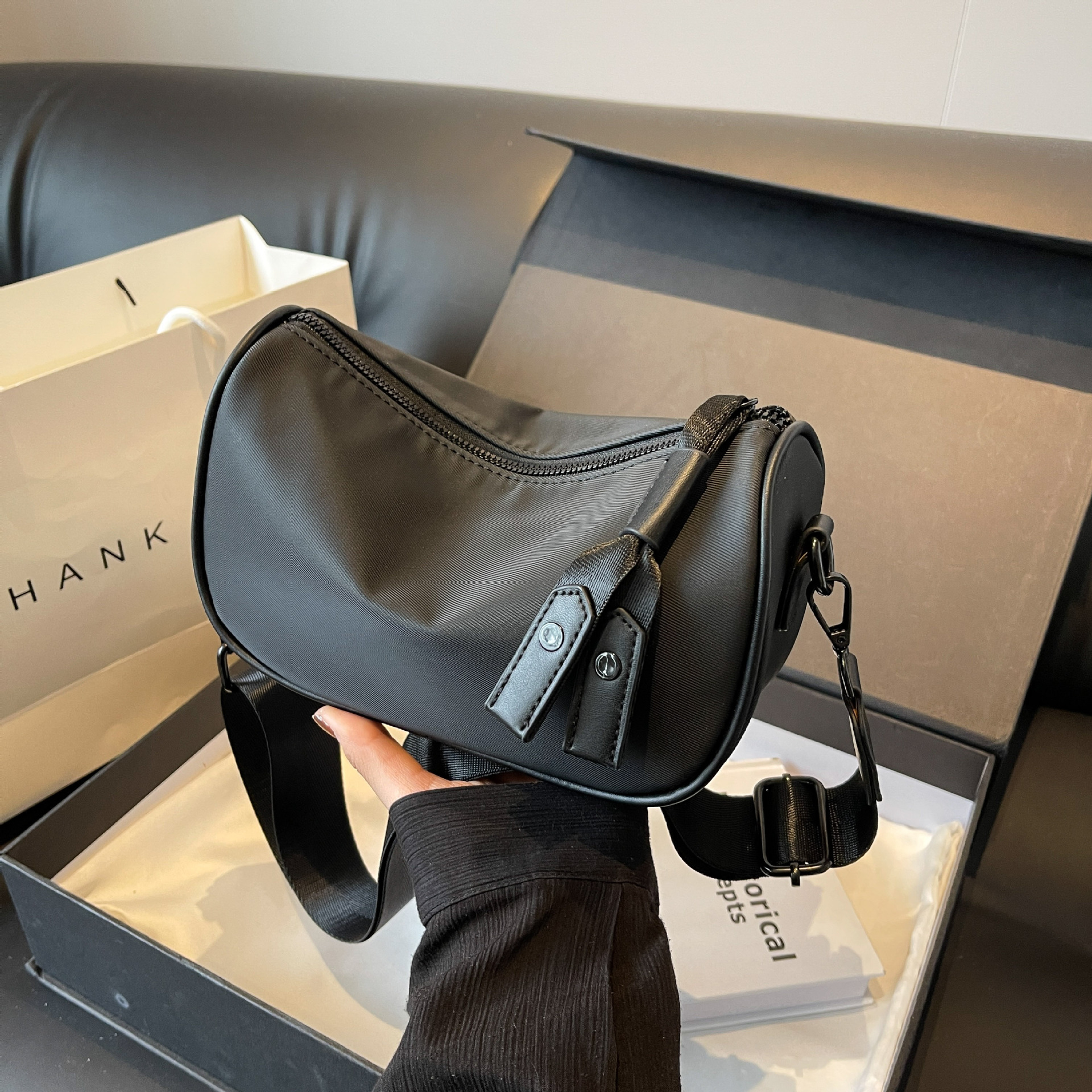 Crossbody Bag for Women Casual Oxford Cloth Bag Ladies 2024 New Trendy High-end Versatile Wide Strap Crossbody Bag