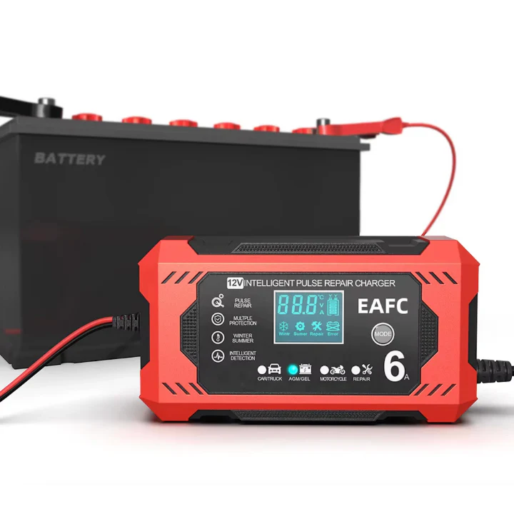 Intelligentes Auto-Batterieladegerät 12V/24V - LCD-Anzeige & Automatischer Schutz