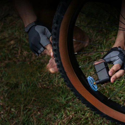 Portabler Elektrischer Fahrradkompressor — Leistungsstark & Kompakt