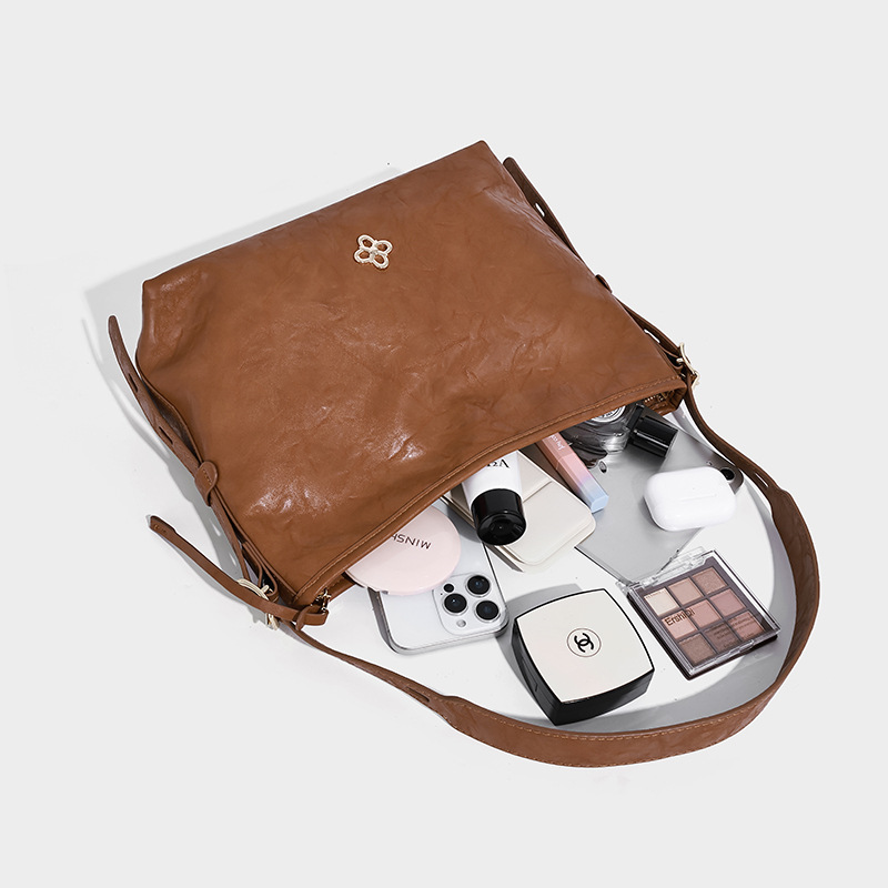 Classic Soft Leather Large Hobo Bag