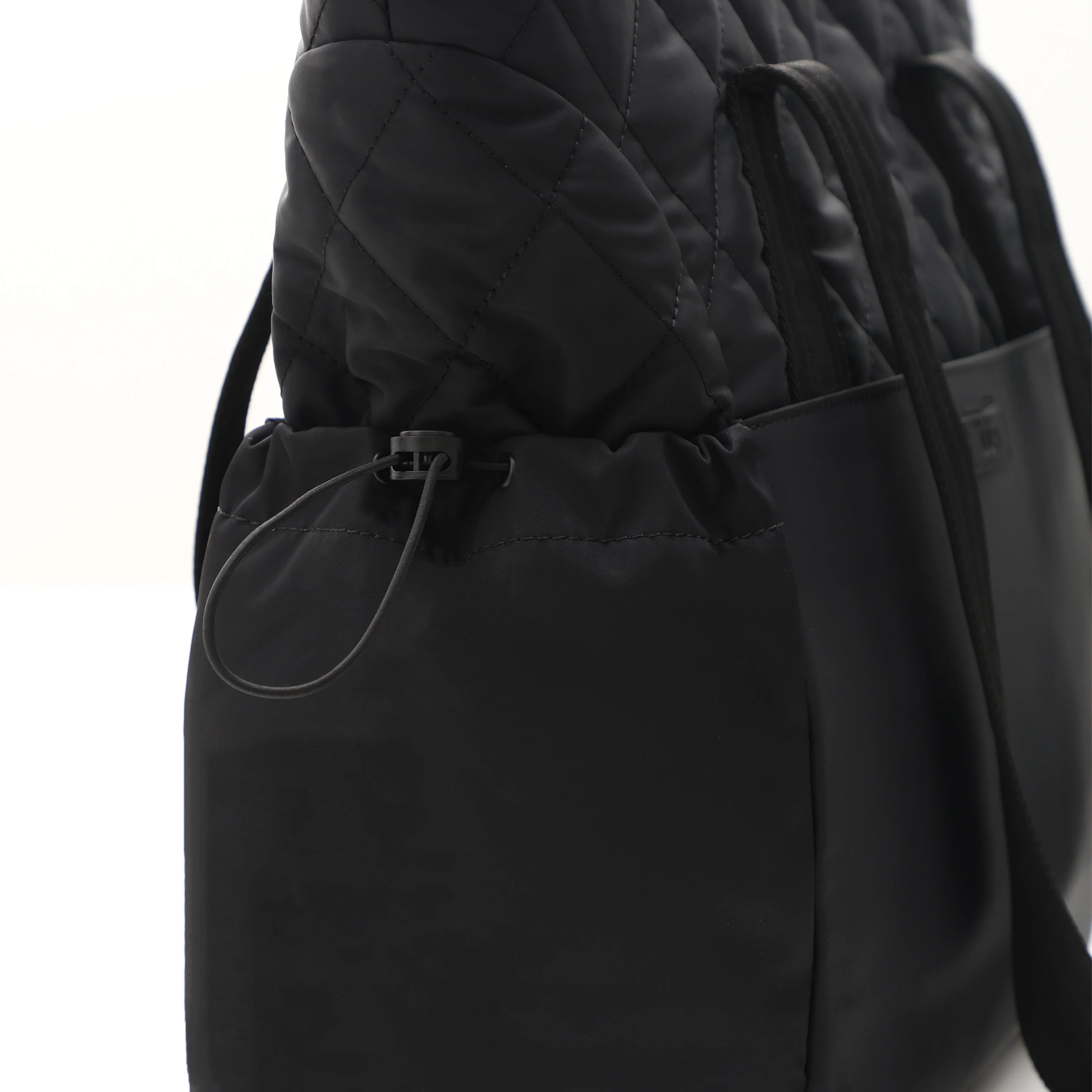 UUH-Black Chic Quilted Tote & Pouch Set