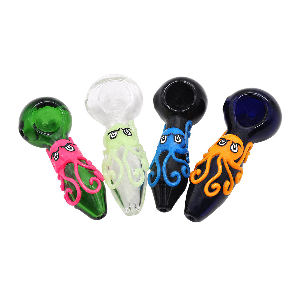 Glow-In-The-Dark Octopus Glass Pipe - PuffingBird CA