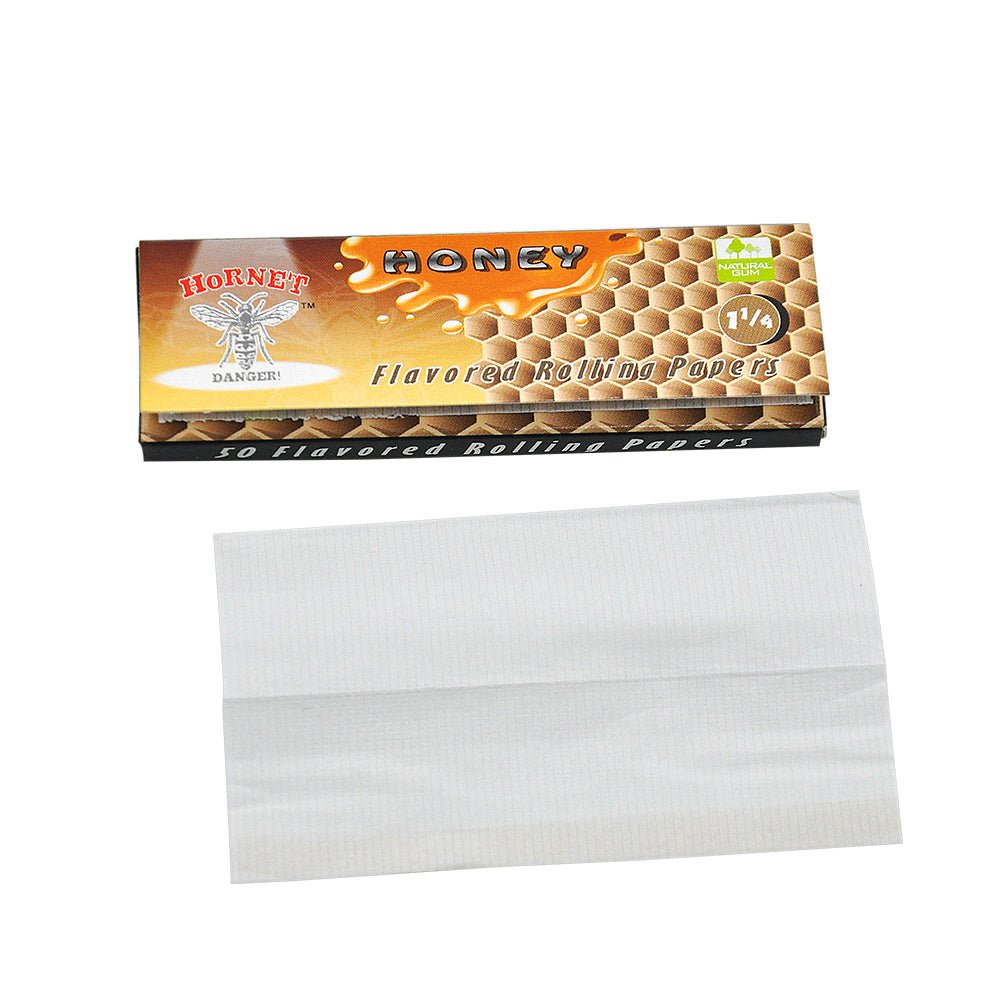 Hornet Honey Flavored Rolling Paper Box of 50 Booklets/2500 sheets - PuffingBird CA