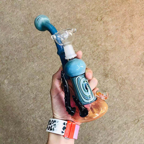 The Benefits of Using Glass Bongs - Artistic Bongs